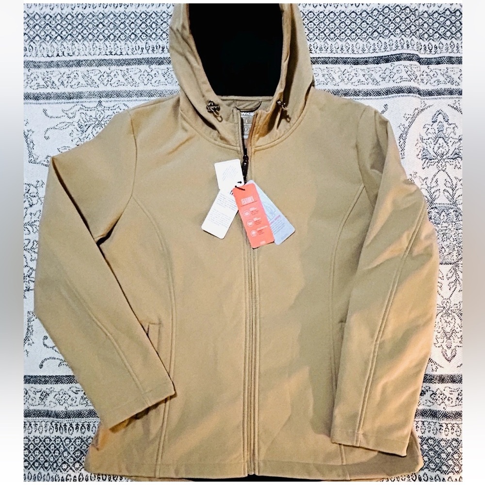 SALE! Hawke & Co NWT Women’s Softshell Insulated Jacket Black Fur Lined Tan L